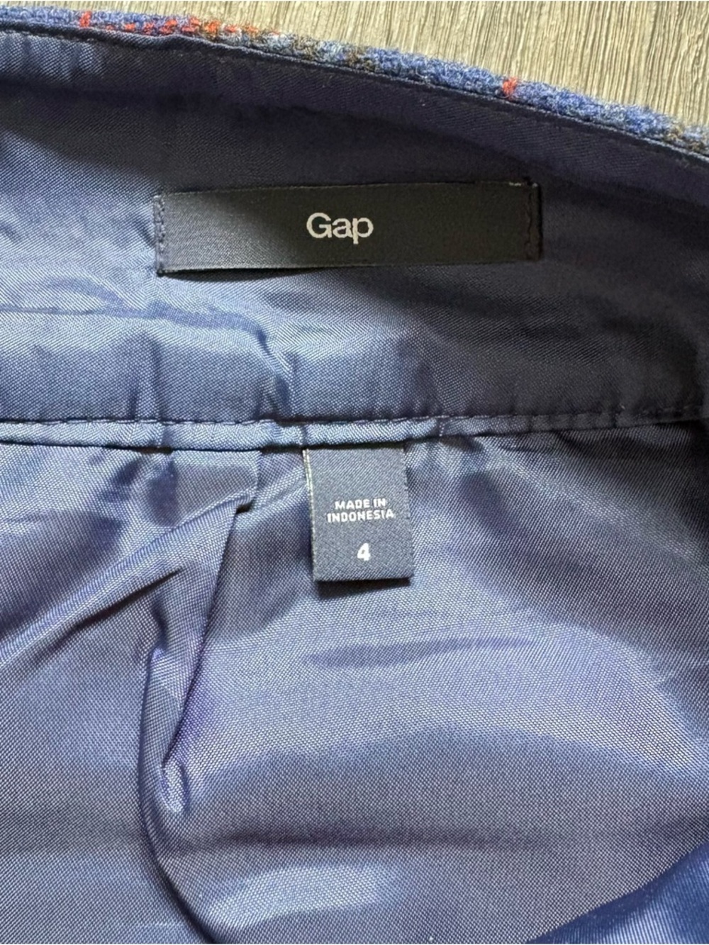 Y2K Gap Plaid wool mini skirt - Picture 3 of 6